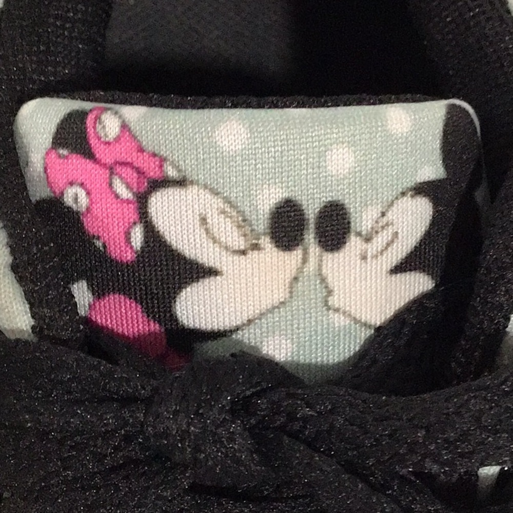 MICKEY and MINNIE Kissing Sneakers Light Green White Polka Dots Size 7 - Picture 8 of 10